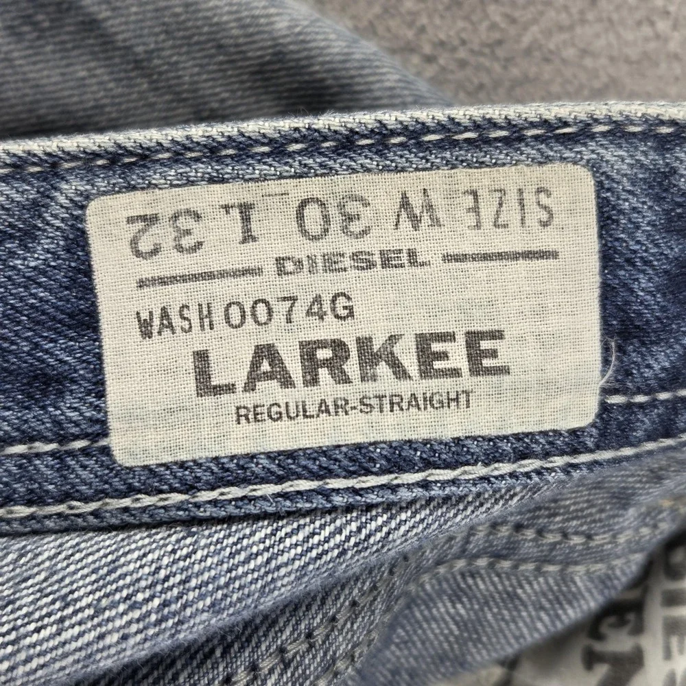 Diesel Jeans Mens 30x32 Blue Larkee Regular Straight Med Wash Button Fly 0074G
